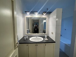 Lemon Tree Resort - FreeParking