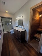 Pearl Inn Bed and Breakfast