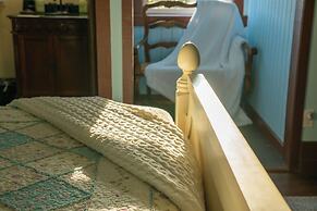 Pearl Inn Bed and Breakfast