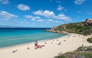 Glorious Residence Le Pavoncelle one Bedroom Sleeps Four and Child Num