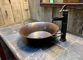 Townsend Hillside Hideaway