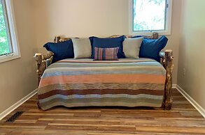 Townsend Hillside Hideaway