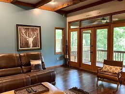 Townsend Hillside Hideaway