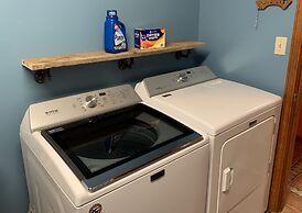 Townsend Hillside Hideaway