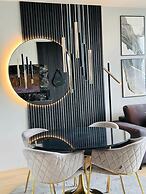 Green High-end Apartment Close to Metro, Uno-city, E-parking, Pool, Gy