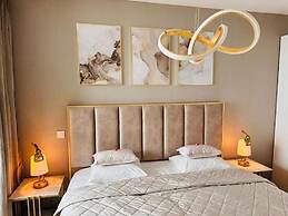 Green High-end Apartment Close to Metro, Uno-city, E-parking, Pool, Gy