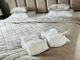 Green High-end Apartment Close to Metro, Uno-city, E-parking, Pool, Gy