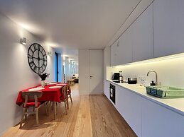 Nomad s Lux - 2bdr Almada Private Porto