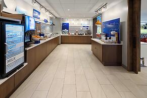 Holiday Inn Express And Suites Waynesboro East by IHG
