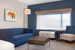 Holiday Inn Express And Suites St.Thomas by IHG