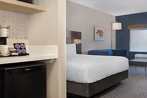 Holiday Inn Express And Suites St.Thomas by IHG