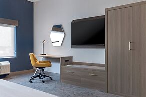 Holiday Inn Express And Suites St.Thomas by IHG