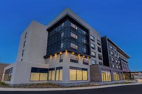 Holiday Inn Express And Suites St.Thomas by IHG