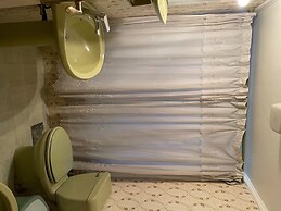 New Jdeideh, Including Generator, Furnished Apartment, Parking, Great 