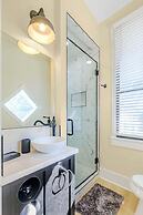 Aerie Loft: Cozy 1-bedroom Retreat in Biloxi, Perfect for Couples!