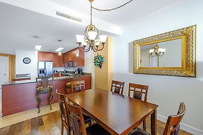 Sea Breeze 1010 Penthouse