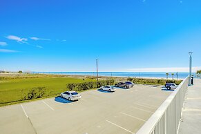 Sea Breeze 1010 Penthouse