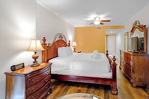 Sea Breeze 1010 Penthouse