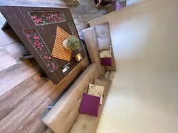 Chalet in Batrouna Park Resort, Facing the Pool, Gazon,gym,generator I