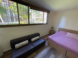 Chalet in Batrouna Park Resort, Facing the Pool, Gazon,gym,generator I