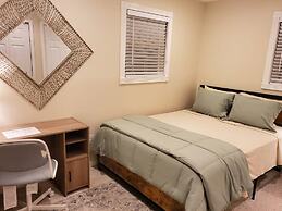 Room in House - The Modern Gem Furnished Bedroom