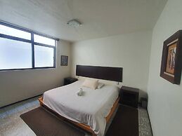 Audiozon, 2 Cuadra Catedral