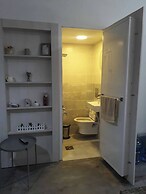 Studio In Dbayeh In A Prime Location, Wifi, 38sqm