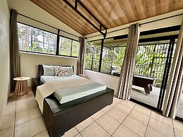 Almendros Eco-Villas