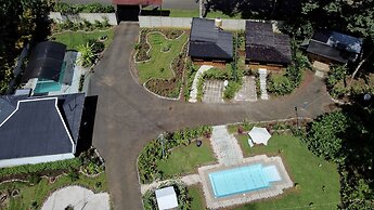 Almendros Eco-Villas