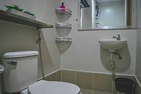 Room in Condo - Butler's Bnb A Trees Residences Qc Phil