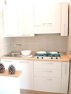 Stunning Apartment Near the Beach - Beahost