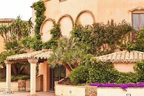 Classical Residence Baia Delle Palme 2 Bedroom Sleeps 6 Trillo 6