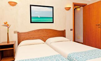 Classical Residence Baia Delle Palme 2 Bedroom Sleeps 6 Trillo 6