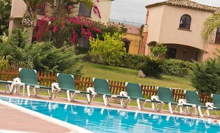 Classical Residence Baia Delle Palme 2 Bedroom Sleeps 6 Trillo 6