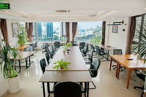 Waikiki Beach Hotel Da Nang