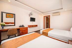 Waikiki Beach Hotel Da Nang