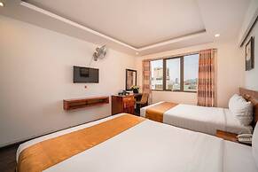 Waikiki Beach Hotel Da Nang