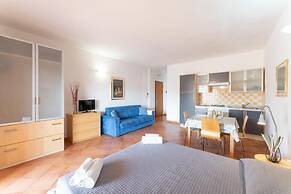 Relaxing Cristal Blu Studio Sleeps 3 Num1488