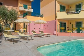 Quaint Residence I Mirti Bianchi 2 Bedroom Apartment Sleeps 6 -trilo 6