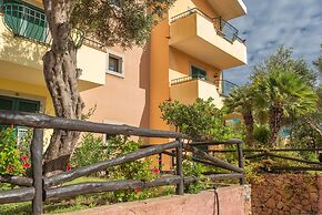 Quaint Residence I Mirti Bianchi 2 Bedroom Apartment Sleeps 6 -trilo 6