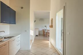 Elegant Residence Bedroom Apartment More bed Available Np0733