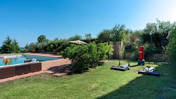 Villa I Levrieri 8 Emma Villas