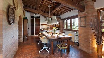 Villa I Levrieri 8 Emma Villas