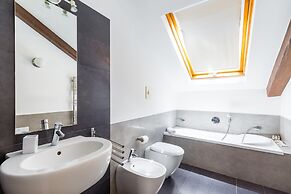 Attico al Duomo by Napoliapartments