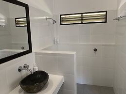 Balong Balong Surf Bungalows