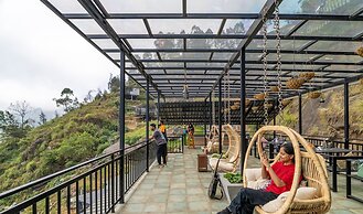 Zostel Poombarai (Kodaikanal)