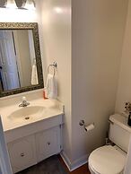 Room in House - Majestic Private Room