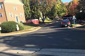 Room in House - Majestic Private Room