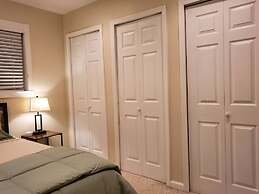 Room in House - Majestic Private Room