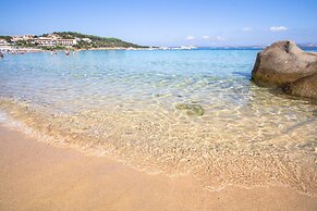 Elegant Residence Ea Bianca 2 Bedroom Sleeps 6 Extra bed Available N06